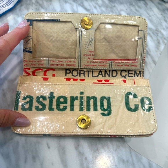 Malia Designs New Wallet - Picture 4 of 6